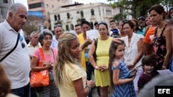 Vidas en pausa: los cubanos que esperan poder reunirse con su familia en EEUU (EFE)