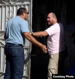 Periodista Ernesto Mastrascusa, de EFE. Agredido en Cuba con un objeto punzante.