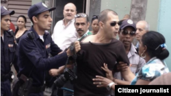 Reporta Cuba. Arrestan a reportero de periódico oficial "Adelante" en Camaguey.