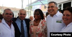 Directora de la OPS y ministros de Salud de Brasil y de Cuba en 2013. Foto: OPS