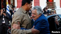 Nicolás Maduro junto a José Mujica en una imagen de archivo. 