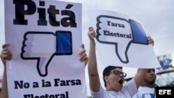 Opositores protestan en Nicaragua contra "farsa electoral"