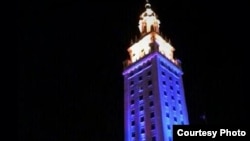 La Torre de la Libertad, símbolo de los cubanos en Miami.