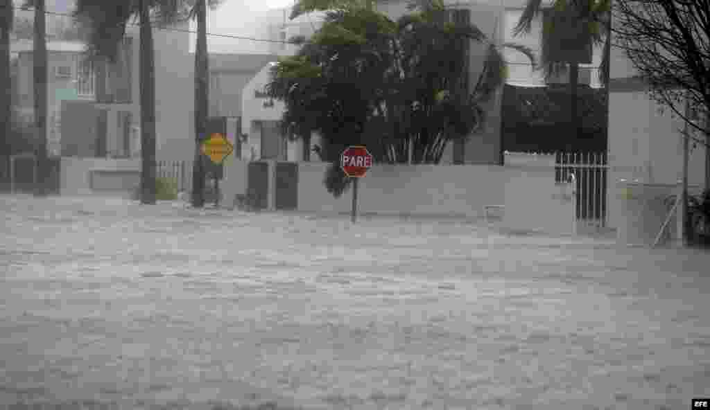 Vista de inundaciones en San Juan tras el paso del huracán María.