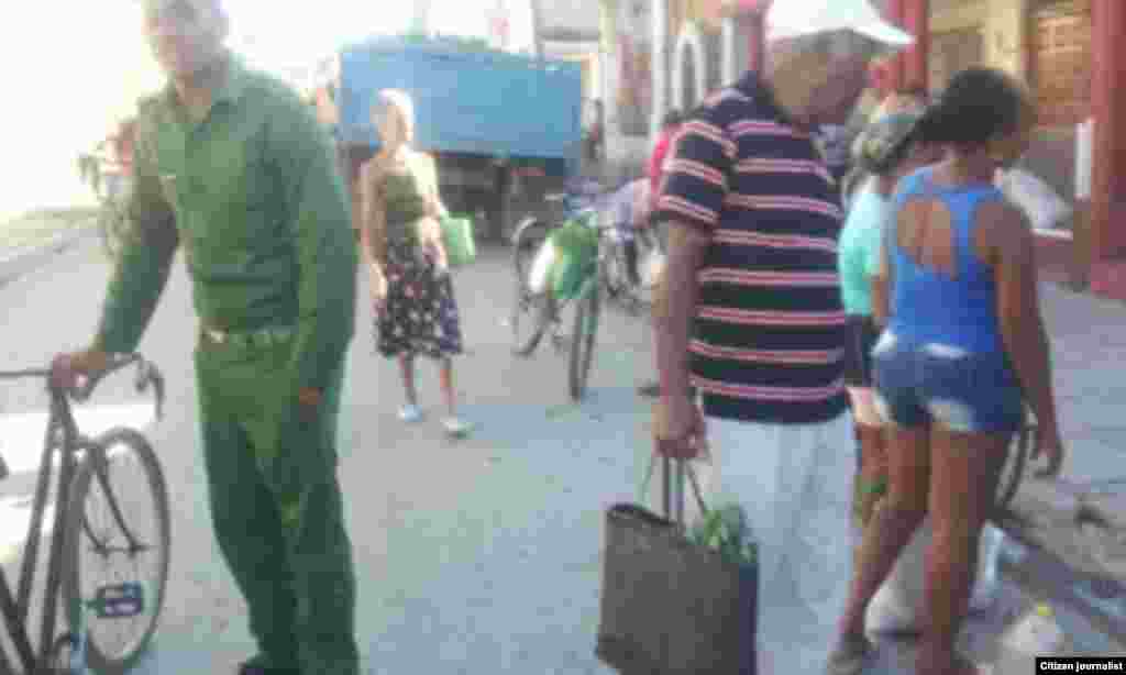 Reporta Cuba mercados Gtanamo Foto Niober García