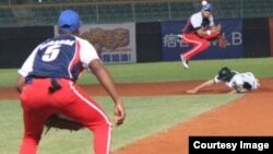 Equipo cubano en acción en el Mundial de Sub18 