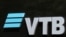 Se observa el logotipo del banco VTB en la sede de la entidad en Teherán, Irán, el 23 de mayo de 2023. Majid Asgaripour/WANA (West Asia News Agency) vía REUTERS.