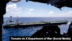 El buque Bertha fotografiado desde un helicóptero del ejército de los Estados Unidos. 