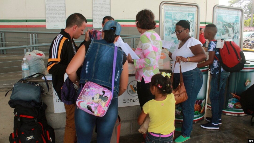 Cubanos ingresan a territorio mexicano en el sureño estado de Chiapas. Archivo.