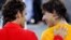 De izquierda a derecha, Federer y Nadal.