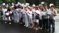 Represión y detenciones arbitrarias en la capital y Santiago de Cuba: ¿por qué intentan liquidar la campaña Todos Marchamos?