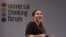 La periodista cubana Yoani Sánchez, a quien el Gobierno cubano prohibió su blog, habla hoy, miércoles 09 de octubre de 2013, durante su participación en una conferencia del "Universal Thinking Forum" en México 