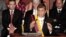 El presidente de Ecuador, Rafael Correa, ofrece un discurso en la Asamblea Nacional. 