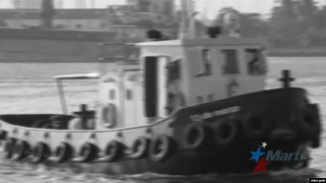 El remolcador 13 de Marzo, en La Habana. 