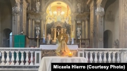La imagen de la Caridad del Cobre llevada a Argentina por exiliados cubanos.