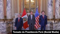 El presidente de la república, José Jerí, recibió las cartas credenciales del nuevo embajador de los Estados Unidos de América, Bernie Navarro.