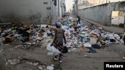 Un basurero en una calle de La Habana. (REUTERS/Norlys Perez)