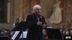Daniel Barenboim en la catedral de Buenos Aires.
