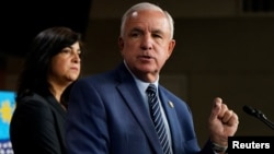 El congresista cubanoamericano Carlos Giménez.