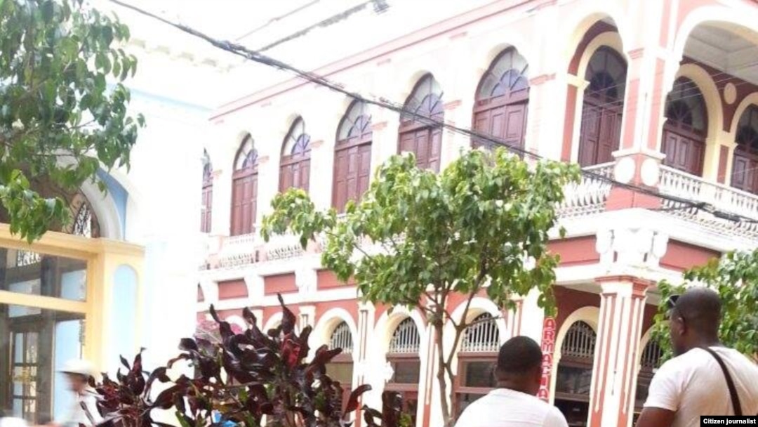 Conectado con Reporta Cuba desde Guantánamo.