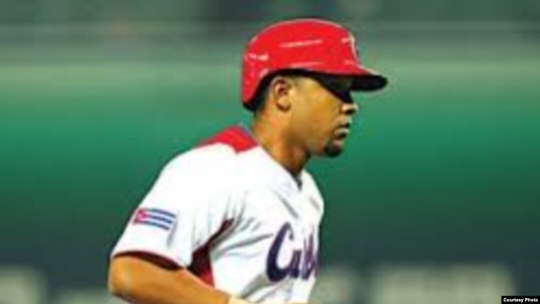 Con la franela de Cuba: José Dariel Abreu promedió.360 en seis partidos en el Clásico Munmdial de Béisbol 2013.