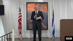 Orlando Gutiérrez Boronat, secretario general de la Asamblea de la Resistencia Cubana, en la sede del Cuban American Club de West Palm Beach durante el evento de este domingo.