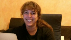 Continúa Tania Bruguera en espera de juicio