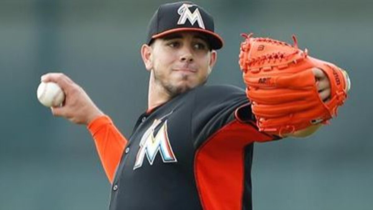 Hampson pega jonrón en la 11ma; Marlins vencen 8-5 a Nacionales