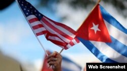 El 82.2% de los encuestados cree que la situación del país no ha cambiado con el restablecimiento de relaciones entre EEUU y Cuba.
