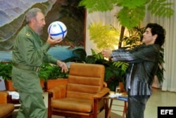 En octubre 2005, con el dictador cubano Fidel Castro.