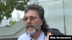 Abel Prieto, asesor de Raúl Castro, en la entrevista difundida en Internet.