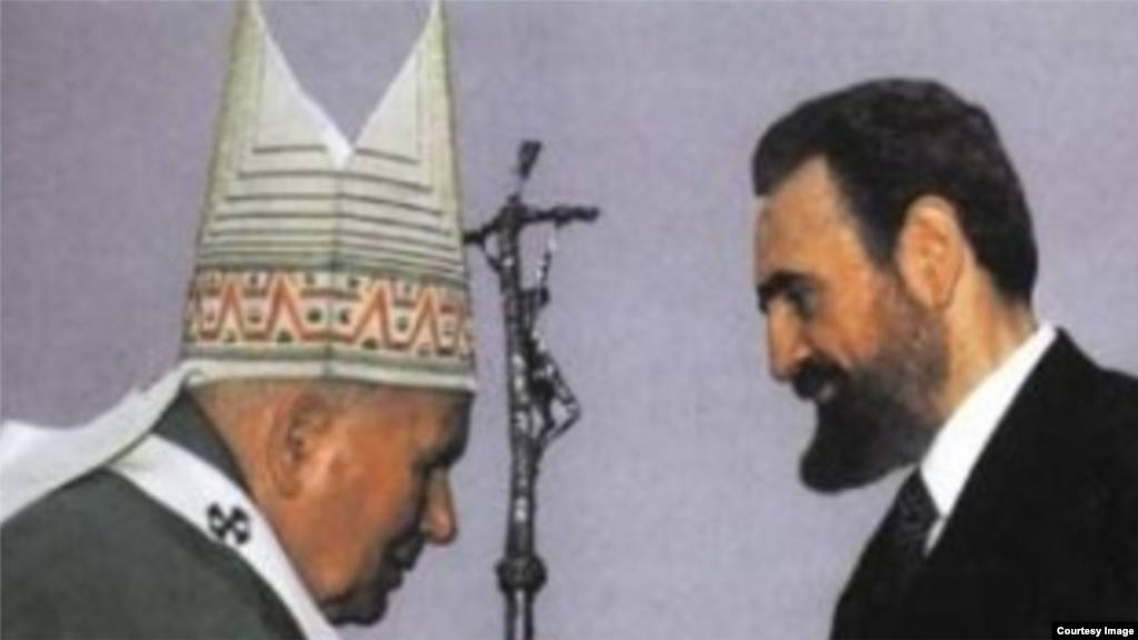 Portada del libro &quot;Diálogos entre Juan Pablo II y Fidel Castro&quot;.
