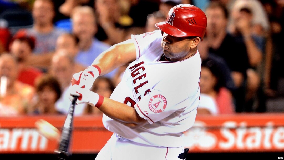 Kendrys Morales en acción. 