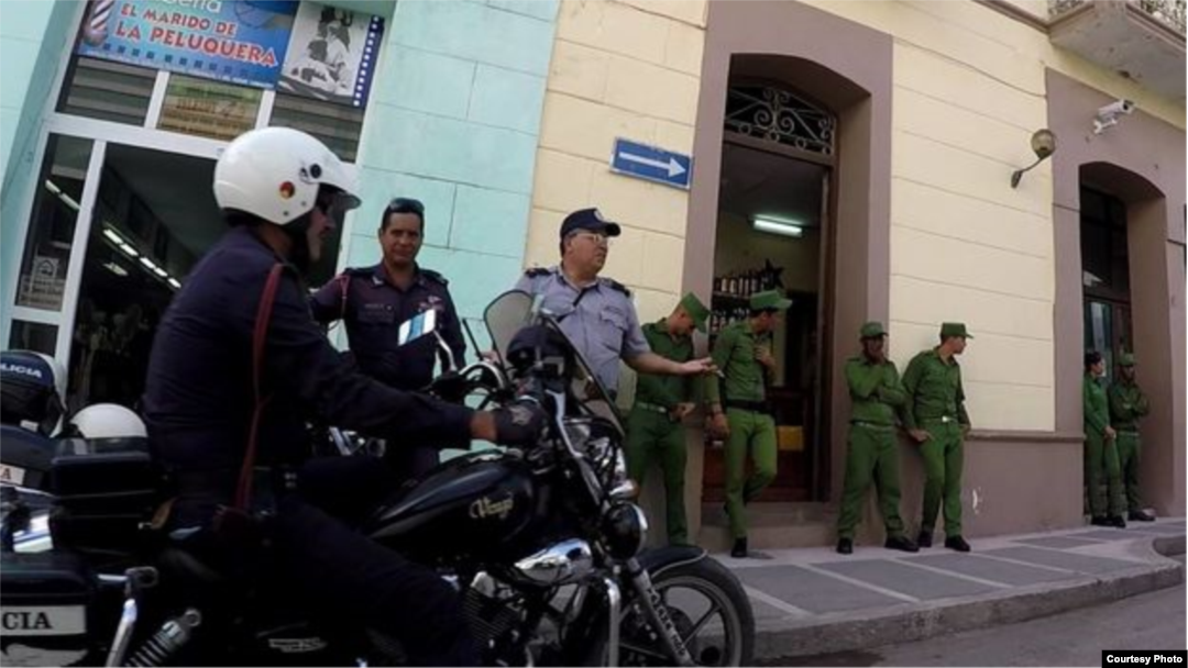 Fuertes medidas de seguridad rodearon el juicio a los asesinos del rockero Mandy en Camagüey (H.Constantín)