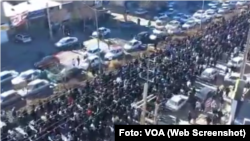 En Bojnourd, en la provincia de Khorasan del Norte, se reportó una de las marchas más grandes durante las protestas en Irán
