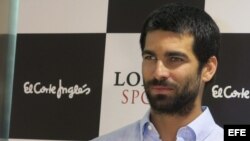 La belleza de Rubén Cortada deja sin aliento a televidentes españoles