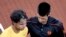 El tenista serbio Novak Djokovic (d) y el español Rafael Nadal tras la final del Masters 1.000 de Madrid (2011) que disputaron en la Caja Mágica, en la capital española, y en la que Djokovic se impuso por 7-5 y 6-4.