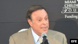  El magnate cubanoamericano Mike Fernández. 