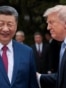 El presidente de Estados Unidos, Donald Trump, conversa con el presidente chino, Xi Jinping, mientras se retiran tras una visita al Jardín de Zhongnanhai en Pekín, China, el 15 de mayo de 2026. REUTERS/Evan Vucci/Pool.