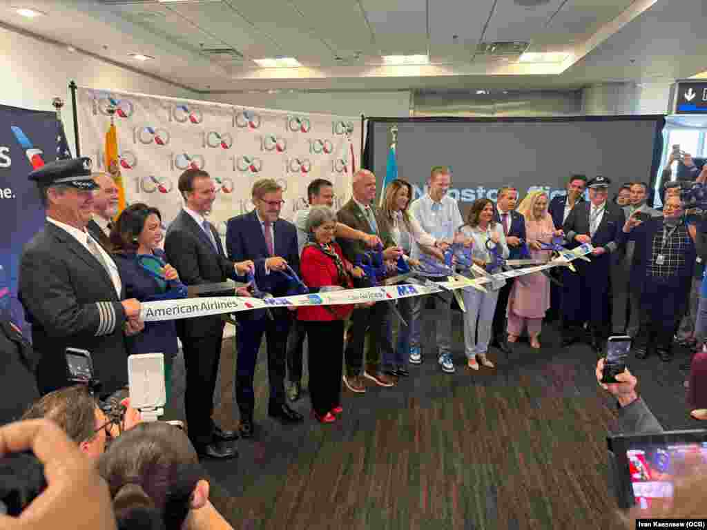 Reinauguración de la ruta Miami Caracas de American Airlines, en el Aeropuerto Internacional de Miami. 