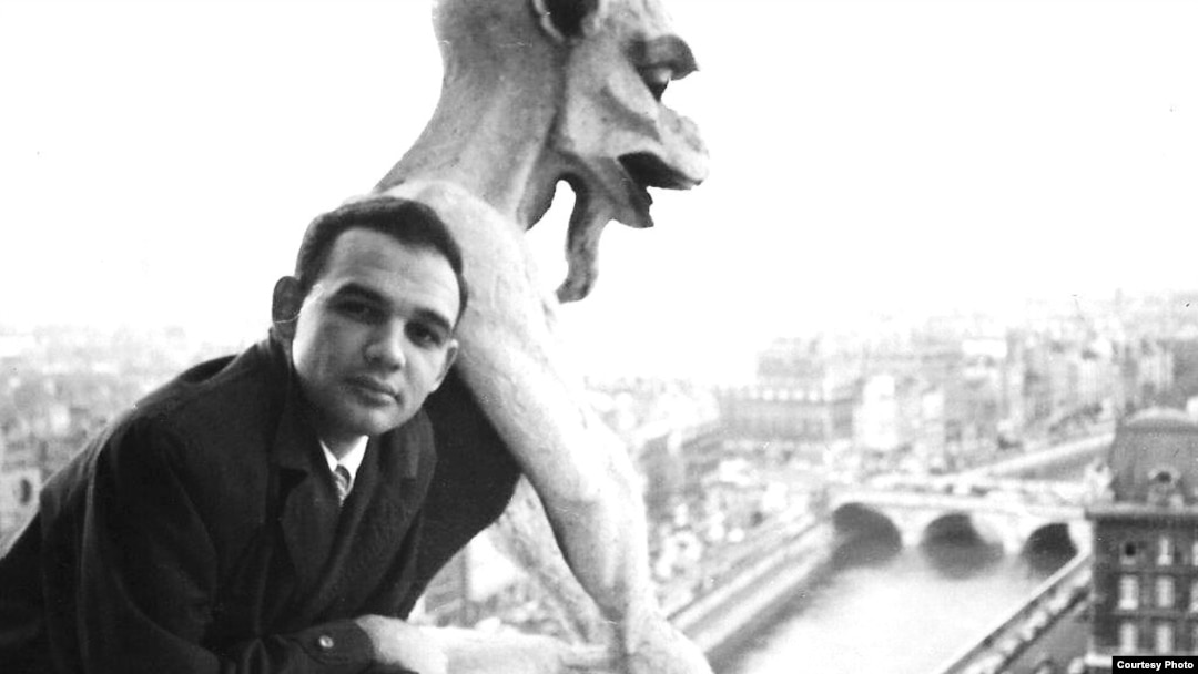 Severo Sarduy. Cortesía de Mercedes Sarduy.
