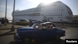 El crucero MSC Opera Vessel en el Muelle de La Habana en diciembre de 2015. REUTERS/Alexandre Meneghini