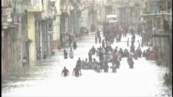 Cubanos agradecen trasmisiones de Radio Martí en medio del ciclón