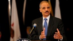 Fiscal General de EE.UU., Eric Holder dice que engaño de BNP Paribas fue extenso
