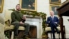 Los presidentes Volodymyr Zelenskyy y Joe Biden en la Casa Blanca el 21 de diciembre de 2022. (AP Photo/Patrick Semansky).