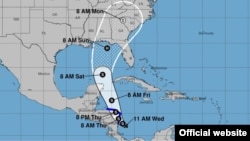 Pronóstico de trayectoria de la depresión tropical número 16 de esta temporada de huracanes en el Atlántico. (NHC)
