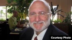 Alan Gross, antes de ser encarcelado en Cuba