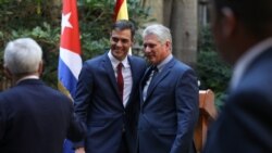 El primer ministro español Pedro Sánchez junto al gobernante cubano Miguel Díaz-Canel, en La Habana, en noviembre de 2018. (REUTERS/Alexandre Meneghini) 