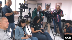 Trabajadores de la prensa en sede del Colegio Nacional de Periodistas de Venezuela en Caracas. 