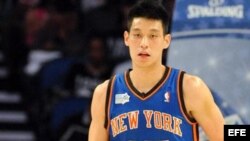 Jeremy Lin, de los Knicks de Nueva York. EFE/GARY BOGDON